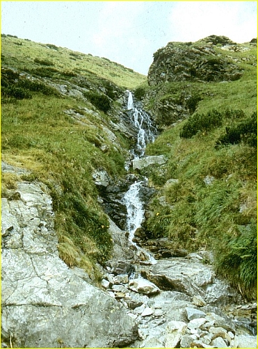 cascada in valea Bystrei