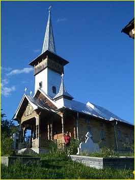 biserica de lemn în faţa