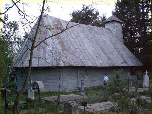 biserica de lemn vanata